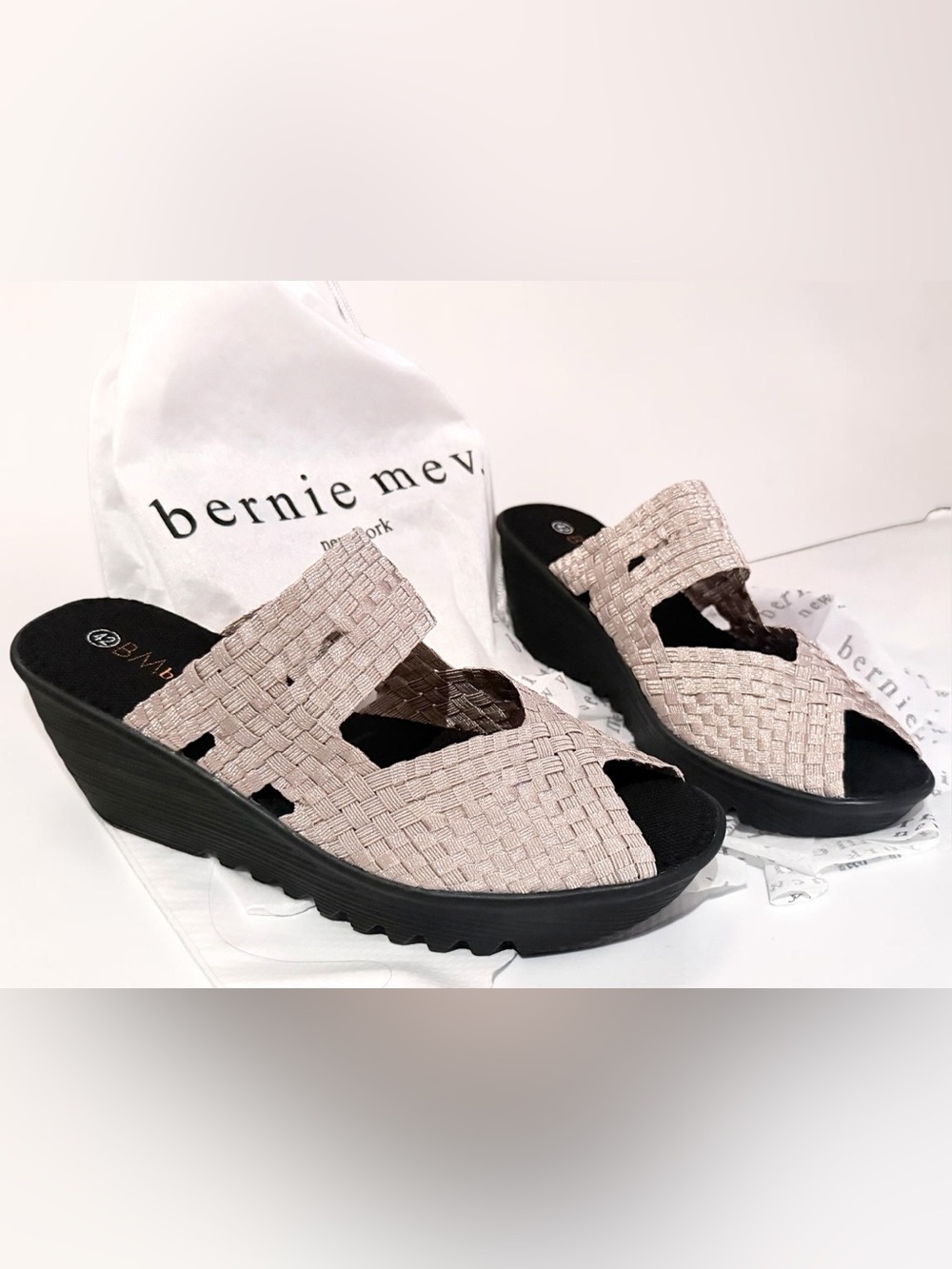 Bernie Mev Blush Shimmer Woven Stretch Wedge Peep-Toe Slide Mules EU42 US10.5-11 - Picture 3 of 14